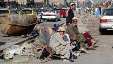 طالبان افغان کارګران اقتصادي جلاوطنۍ ته لیږي؛ یو نیم ملیون خلک له بې کارۍ سره مخ دي