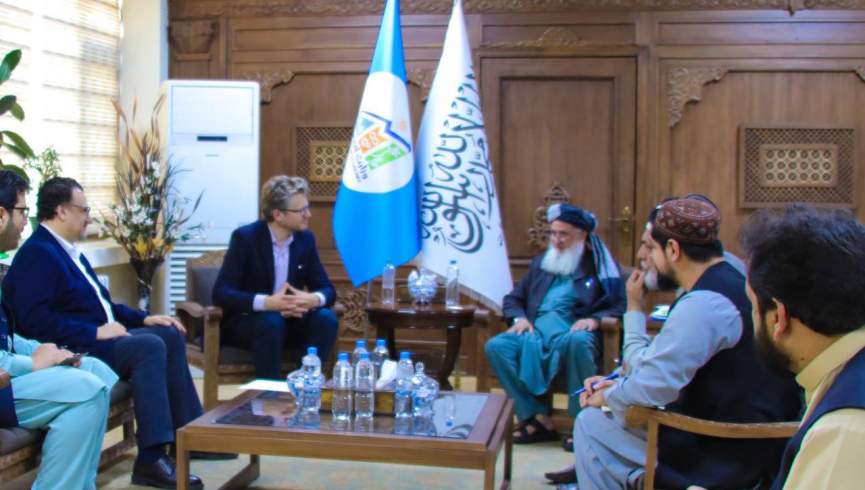 سرپرست وزارت اقتصاد طالبان با رئیس مؤسسه بین‌المللی دیالوگ اکشن بریتانیا دیدار کرد