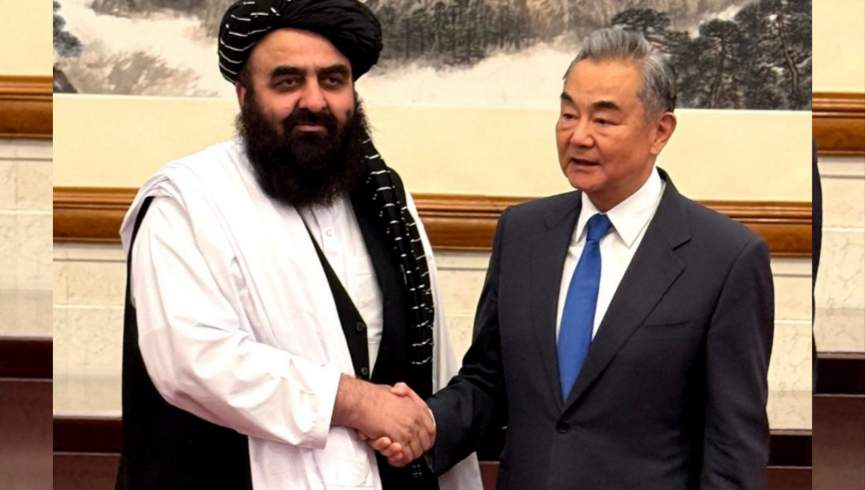 سرپرست وزارت خارجه طالبان با وزیر امور خارجه چین دیدار کرد