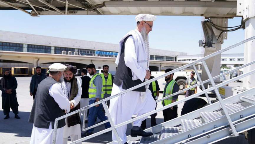معاون اداری گروه طالبان در رأس یک هیأت عازم چین شد