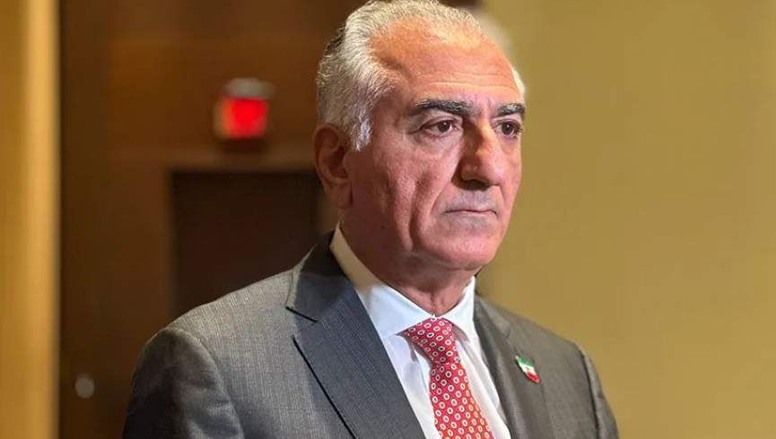 د پاکستان د دفاع وزیر رضا پهلوي یوه امپریالیستي فاحشه او لعنتي طفیلیه وباله