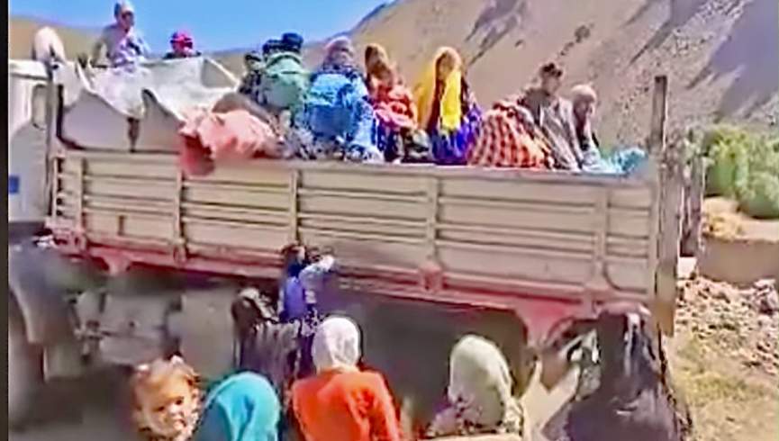 طالبان بیش از ۶۰۰ خانواده بومی ولایت غور را با اجبار کوچ داده‌اند