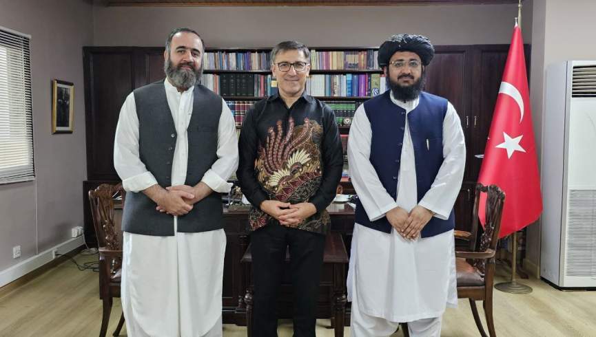 په جاکارتا کې د طالبانو او ترکیې سفیرانو سره ولیدل